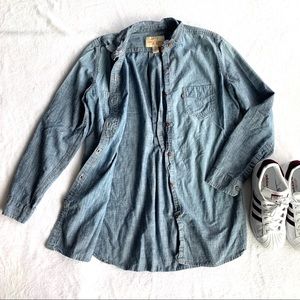 Levi’s Denim long sleeve button down shirt